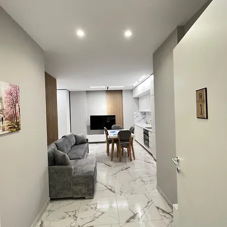 Dorian 11 * Durrës